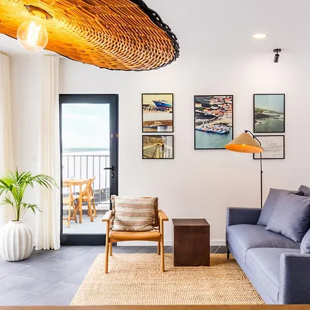 Casa Do Porto - Santa Cruz Bed & Breakfast 3*